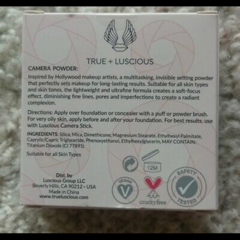 True Luscious Camera Invisible Powder ❤️5/$25❤️ - Picture 4 of 8